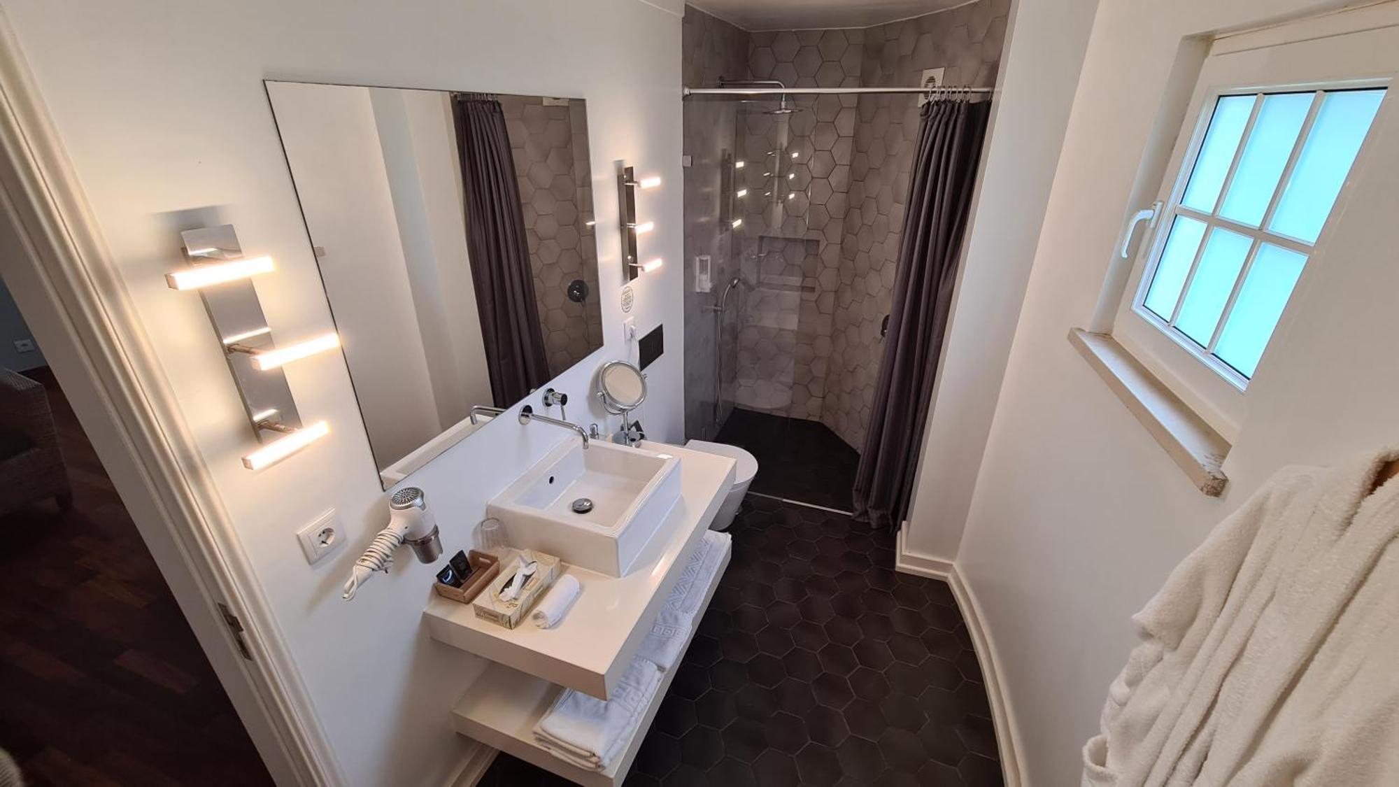 Junior Suite Sea View,1743056260:JPEG